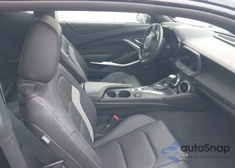 2024 Chevrolet Camaro Rwd 3Lt from USA, damaged, VIN 1G1FD1RS8R0108204